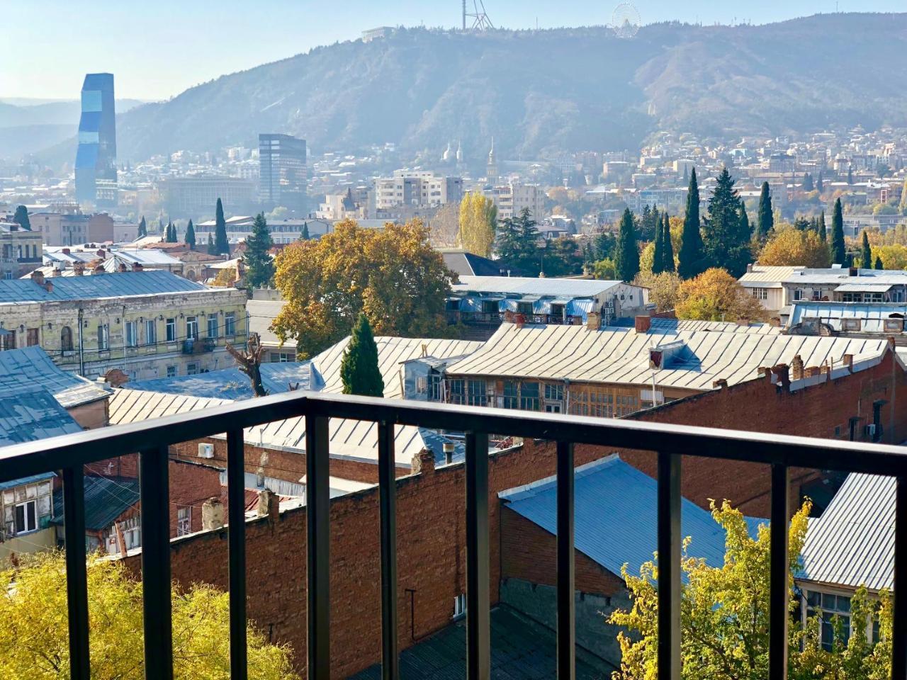 Tbili Hotel Тбілісі Екстер'єр фото